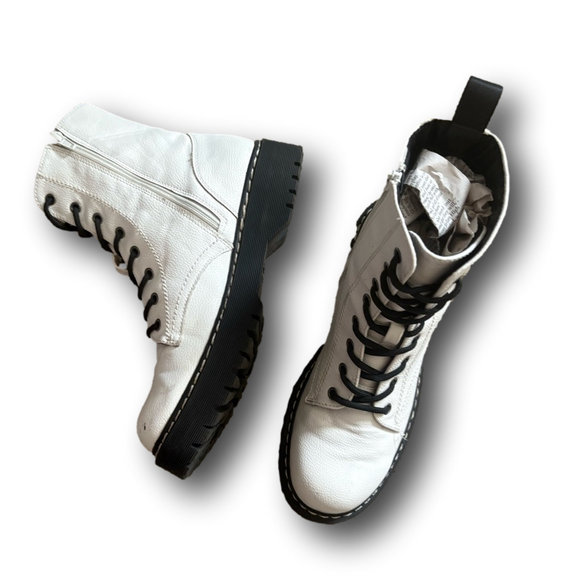 Sincerly Jules Shoes - White Leather Women's Boots